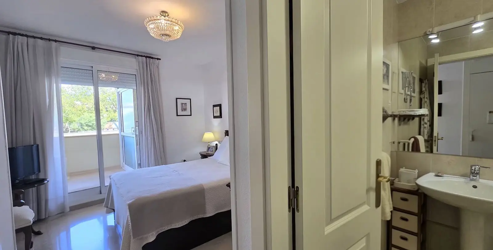 Venta de apartamento en planta media en Fuengirola 11