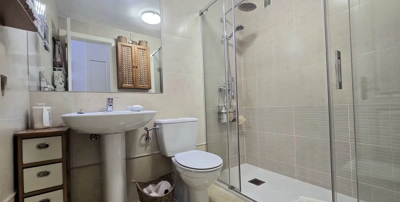 Venta de apartamento en planta media en Fuengirola 13