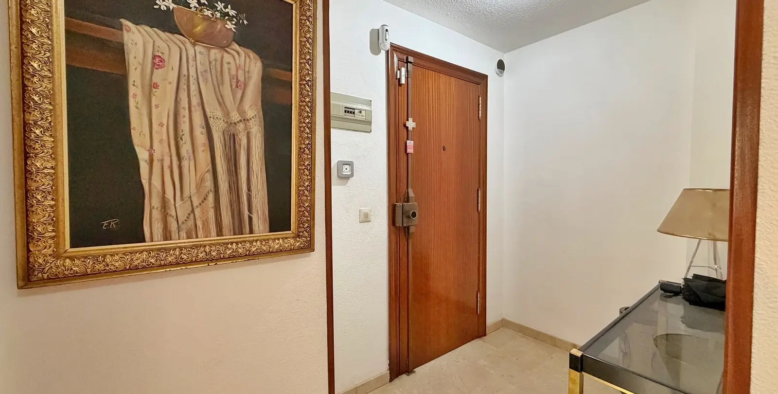 Sale of middle floor apartment in Marbella 10