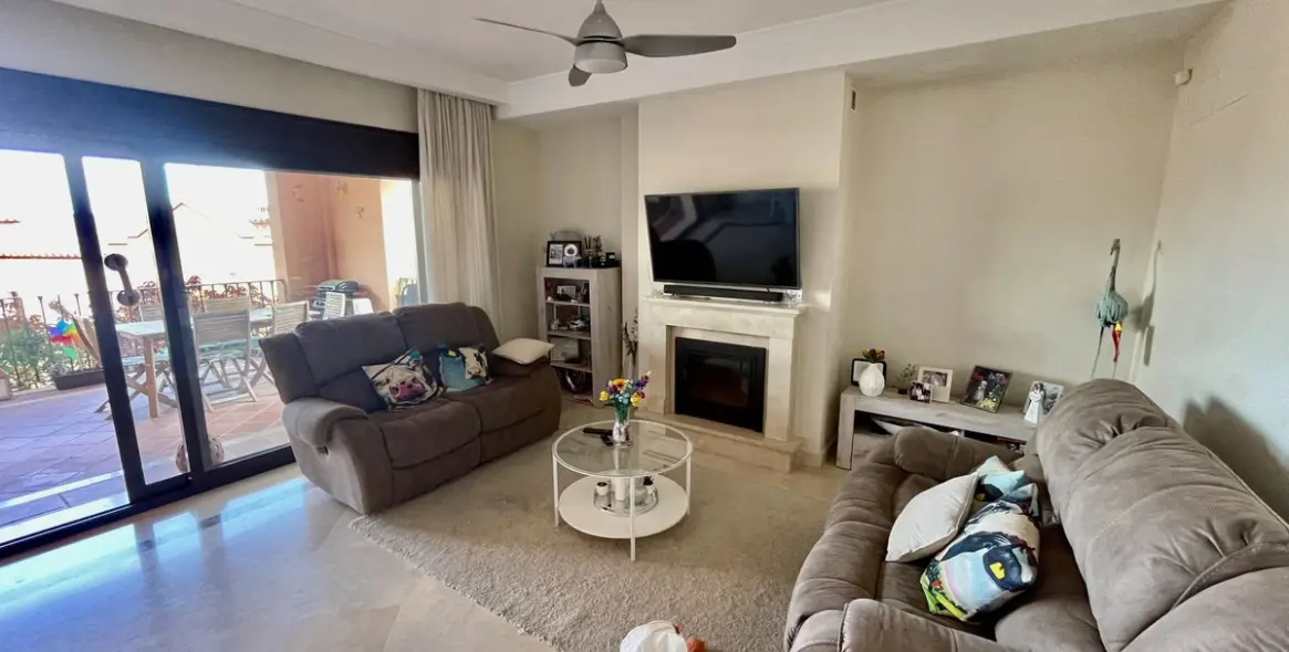 Sale of townhouse in Estepona 4