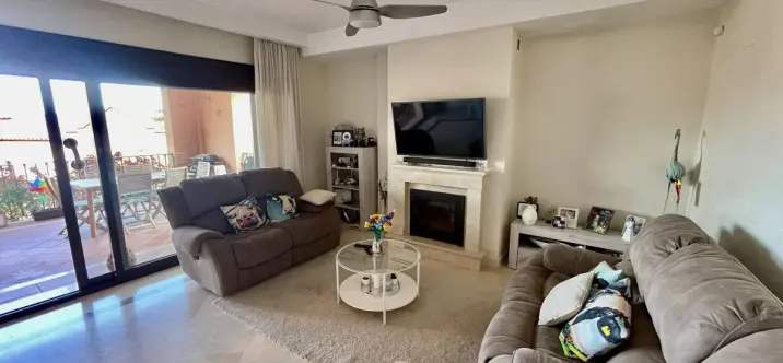 Sale of townhouse in Estepona 3