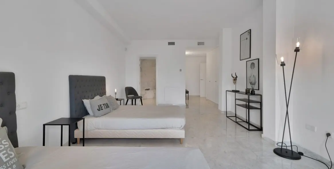 Sale of ground floor apartment in La Mairena 7