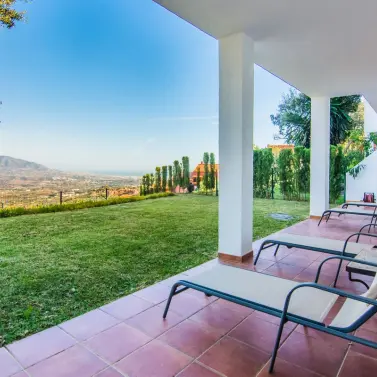 Sale of ground floor apartment in La Mairena