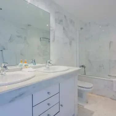 Sale of ground floor apartment in La Mairena