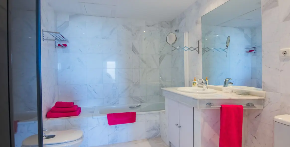 Sale of ground floor apartment in La Mairena 7
