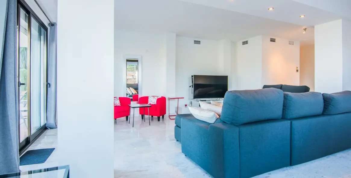 Sale of ground floor apartment in La Mairena 9