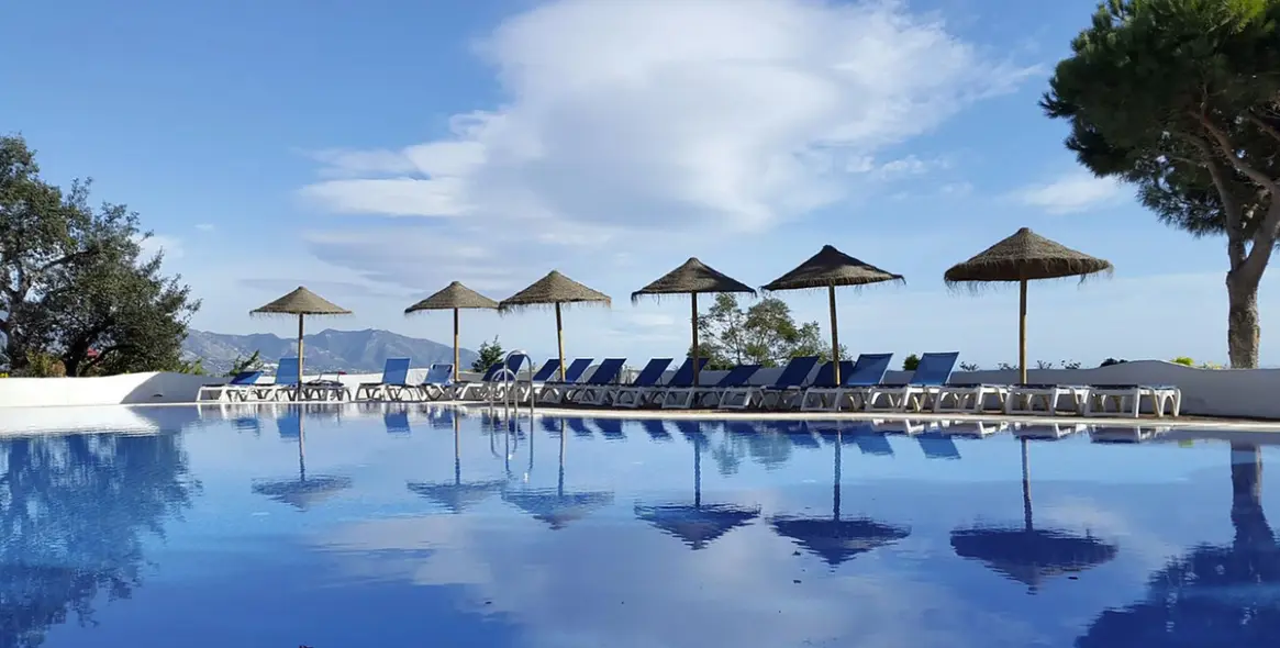 Sale of ground floor apartment in La Mairena 15