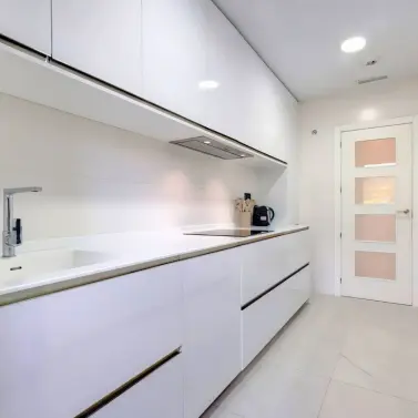 Продажа апартаментов на среднем этаже в Estepona