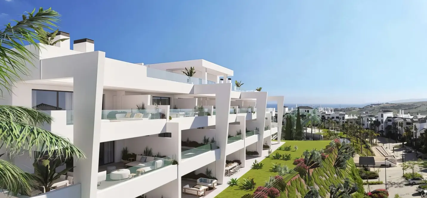 Sale of middle floor apartment in Estepona 0