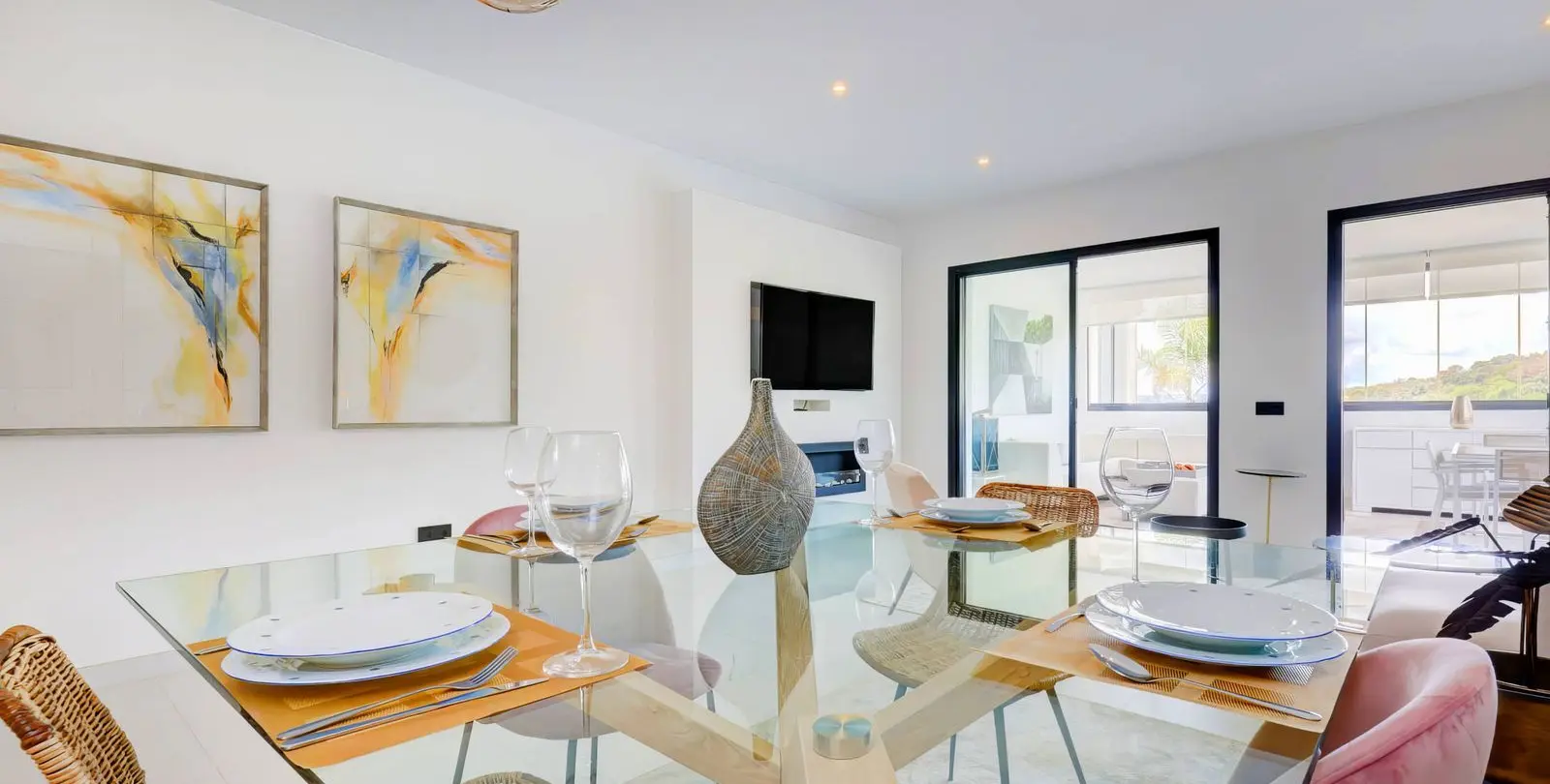 Sale of middle floor apartment in Estepona 7
