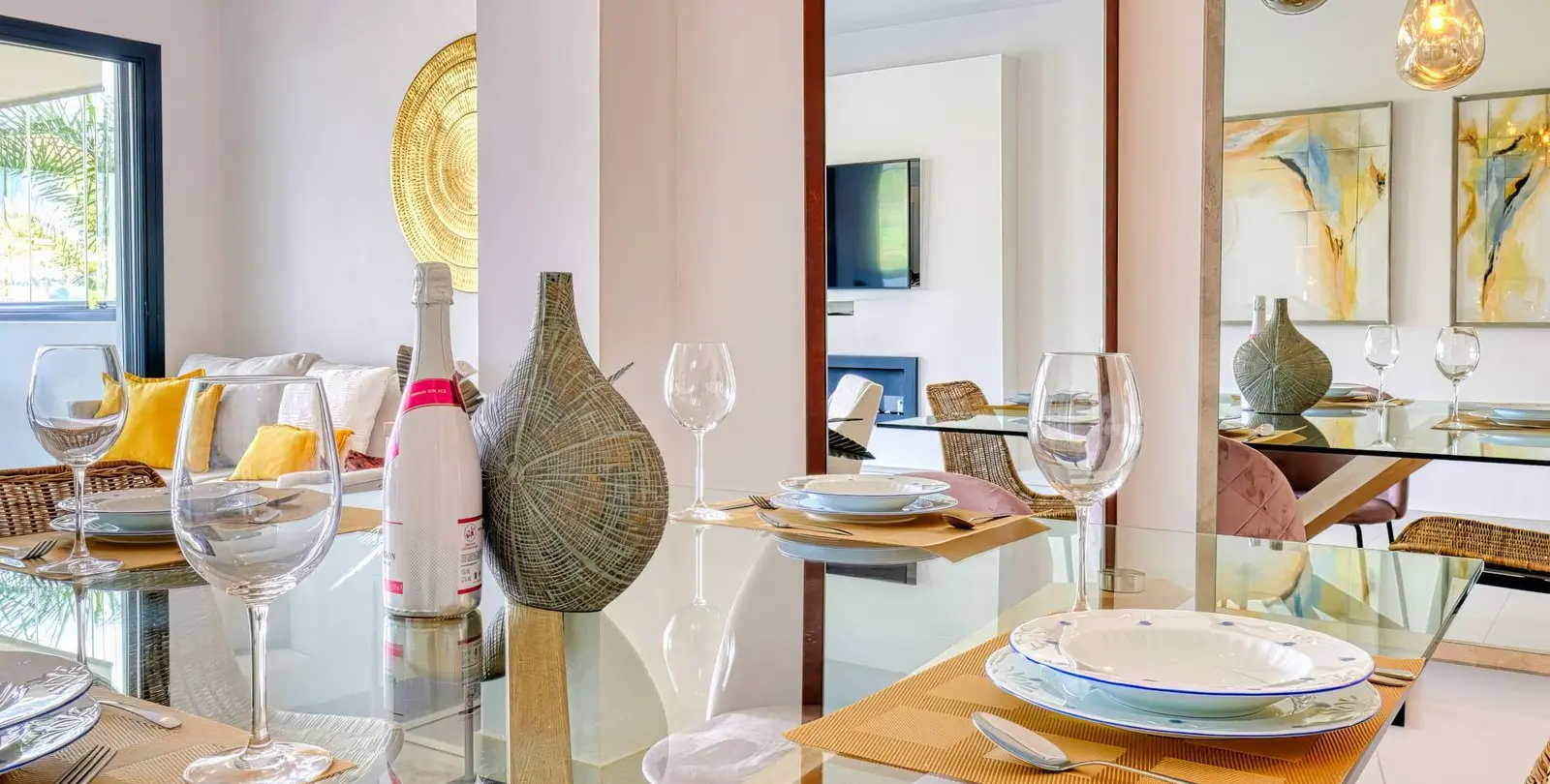 Sale of middle floor apartment in Estepona 11