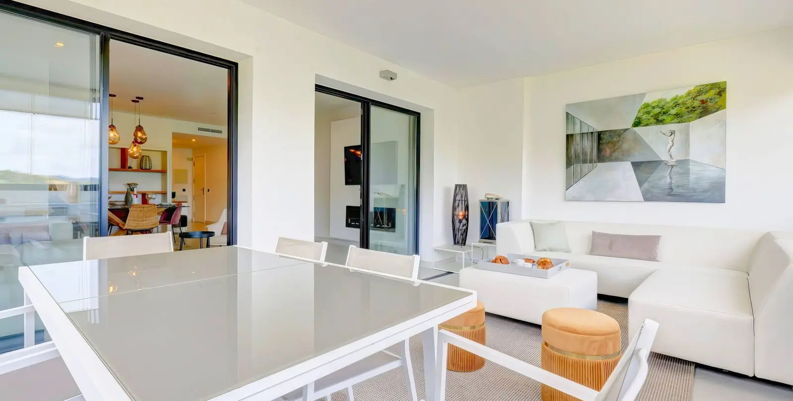 Sale of middle floor apartment in Estepona 16