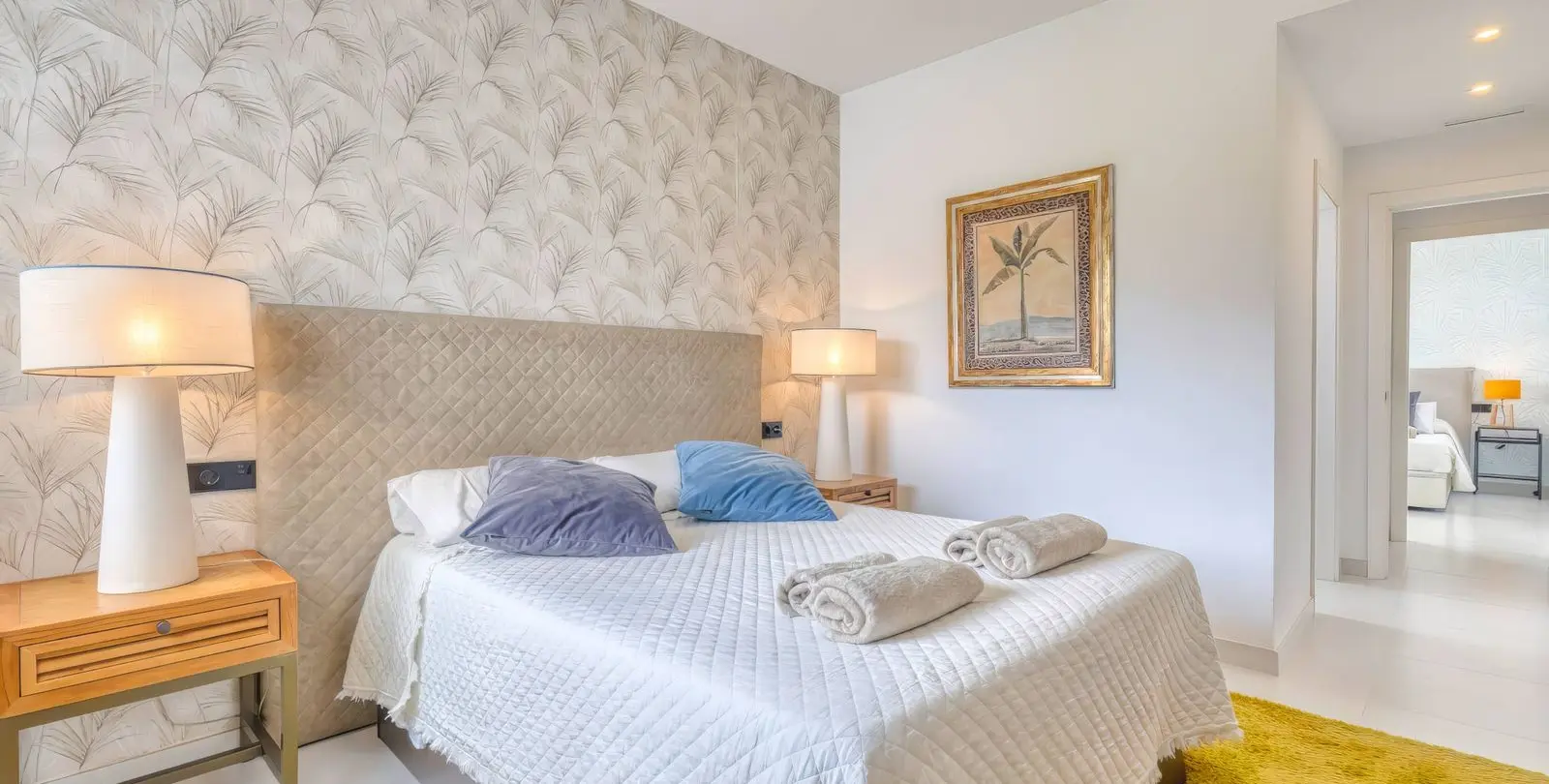 Sale of middle floor apartment in Estepona 20