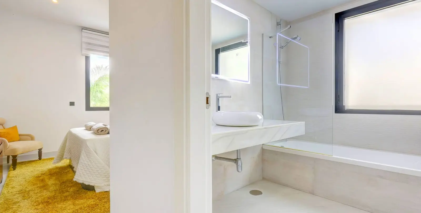 Sale of middle floor apartment in Estepona 28