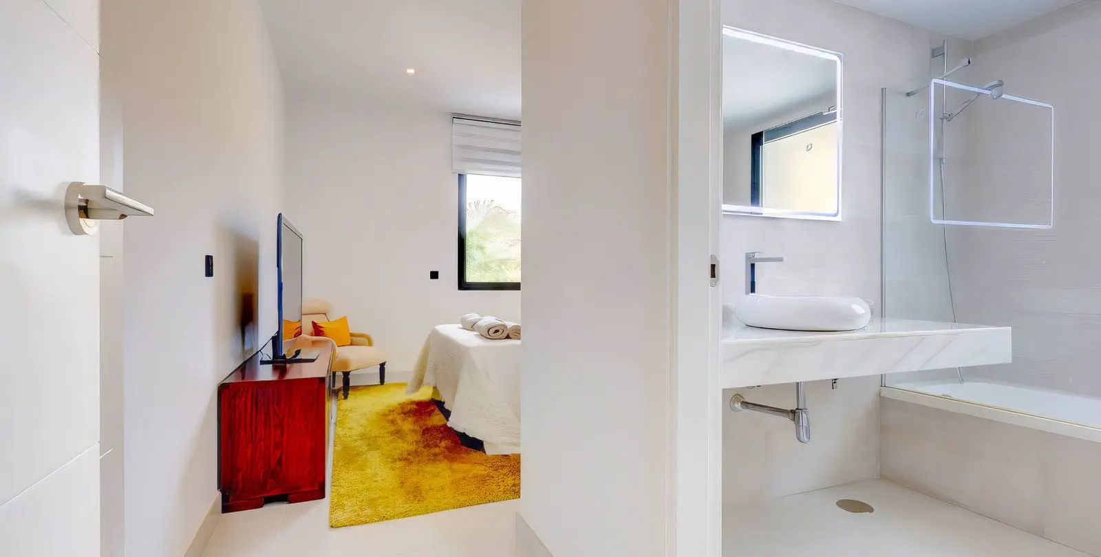Sale of middle floor apartment in Estepona 33