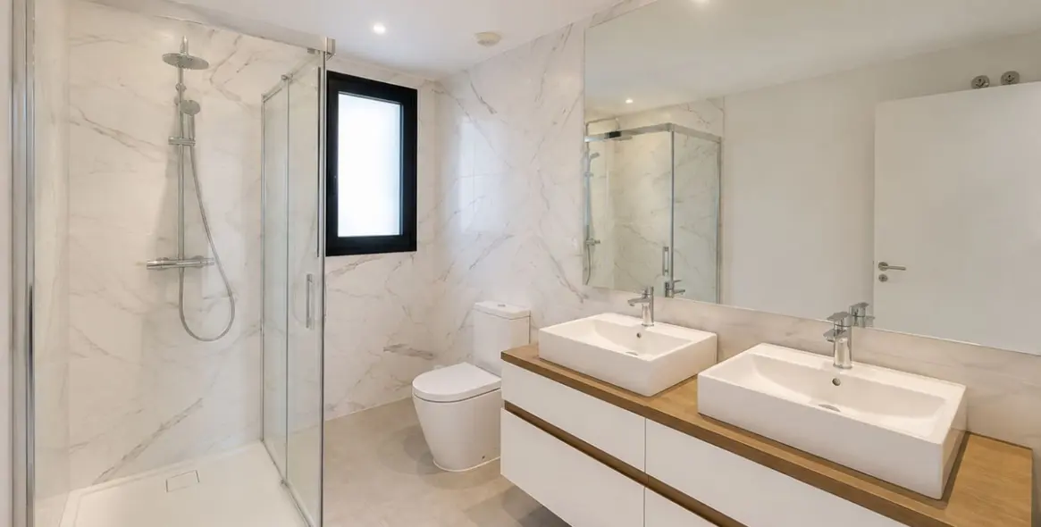 Продажа апартаментов на среднем этаже в Estepona 18