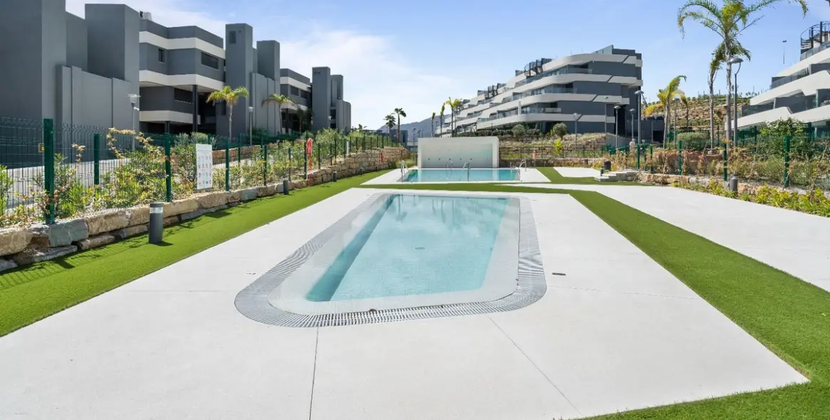 Продажа апартаментов на среднем этаже в Estepona 31