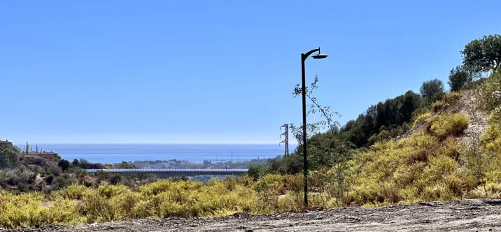 Sale of residential plot in Benahavís 0