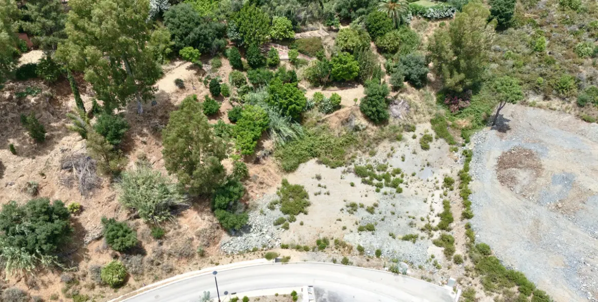 Venta de parcela residencial en Benahavís 4