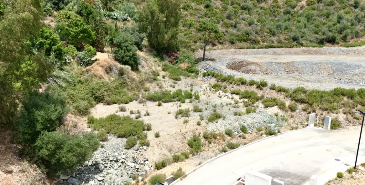 Venta de parcela residencial en Benahavís 16