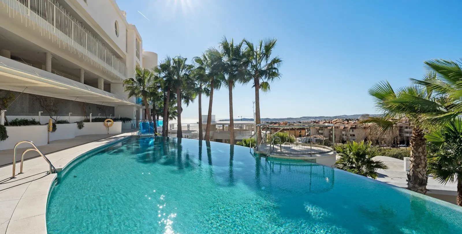 Sale of penthouse in Benalmadena Costa 27
