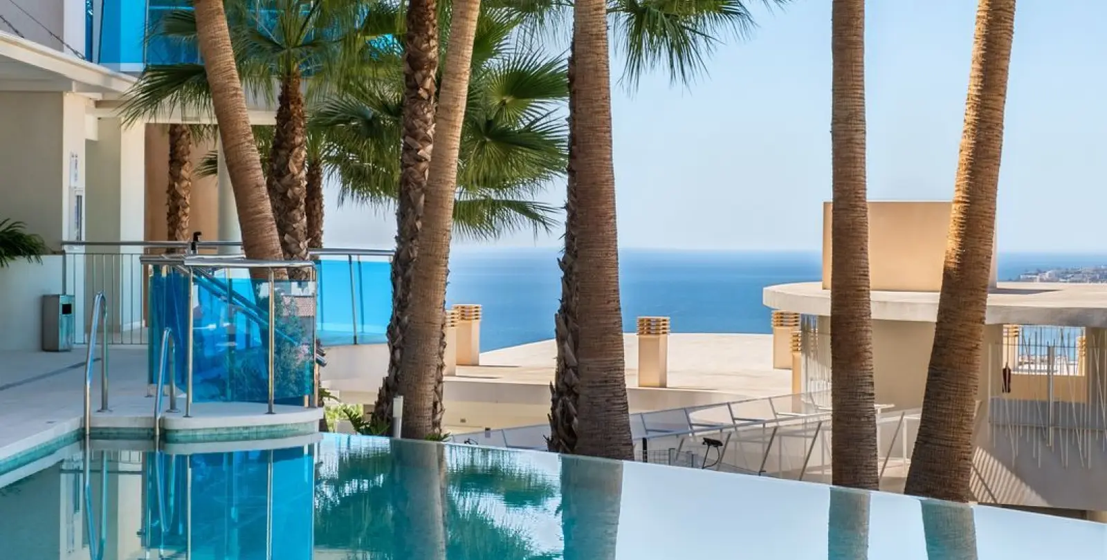 Sale of penthouse in Benalmadena Costa 28