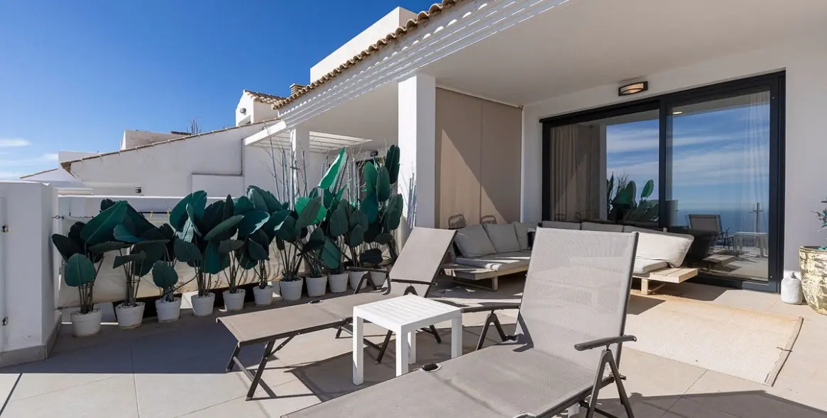 Sale of penthouse duplex in Benalmadena 28