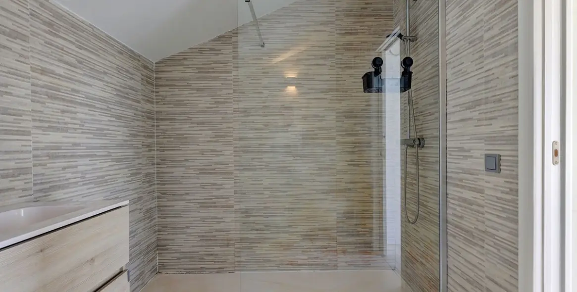 Sale of penthouse duplex in Benalmadena 46