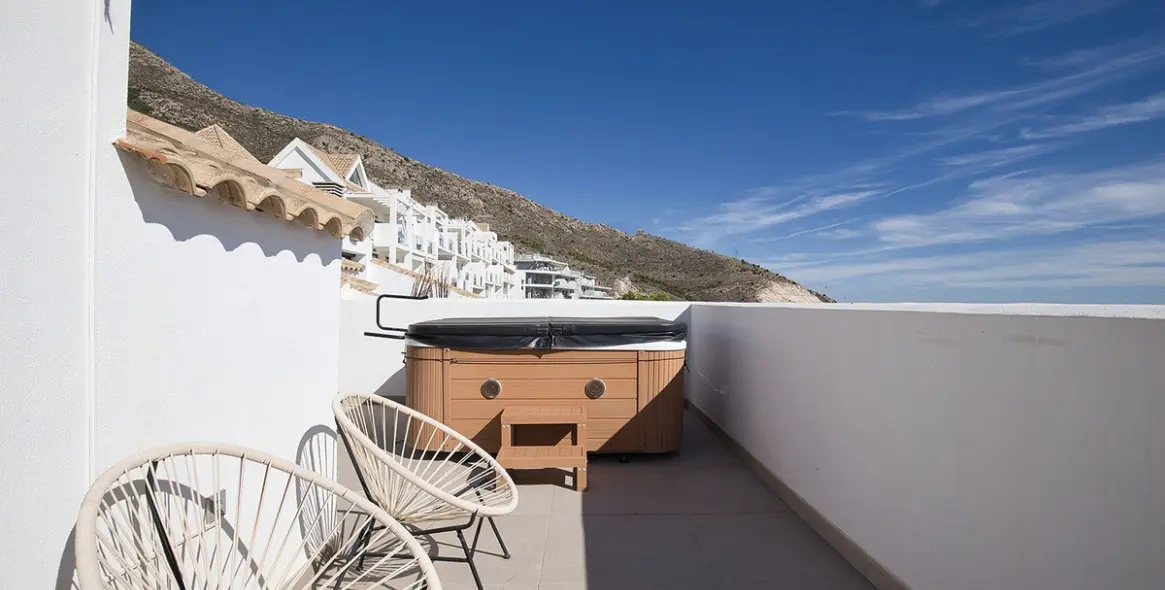 Sale of penthouse duplex in Benalmadena 48
