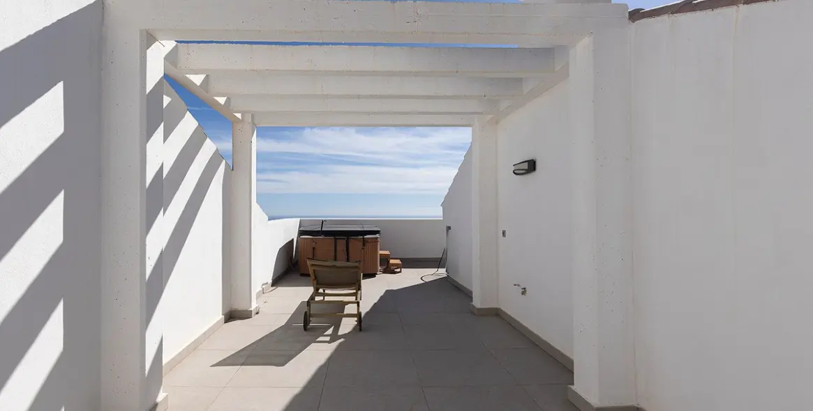 Sale of penthouse duplex in Benalmadena 63