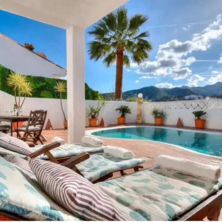 Venta de villa independiente en Monda