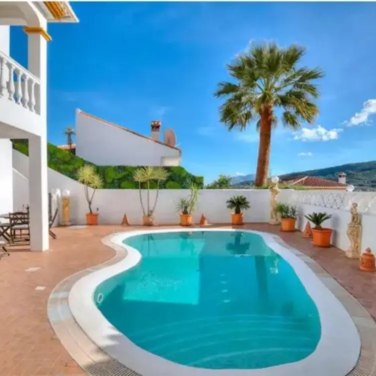 Venta de villa independiente en Monda