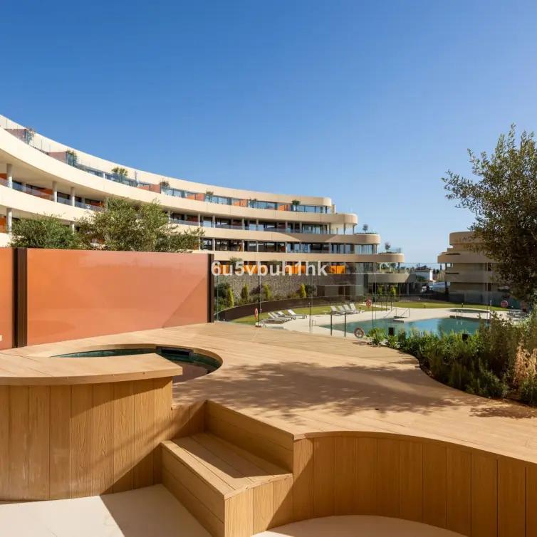 Sale of ground floor apartment in Fuengirola