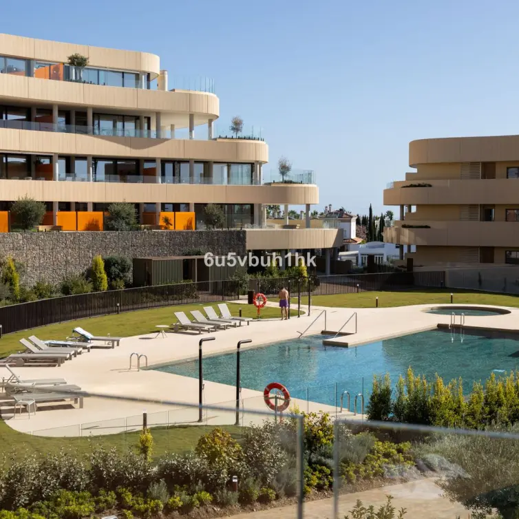 Sale of ground floor apartment in Fuengirola