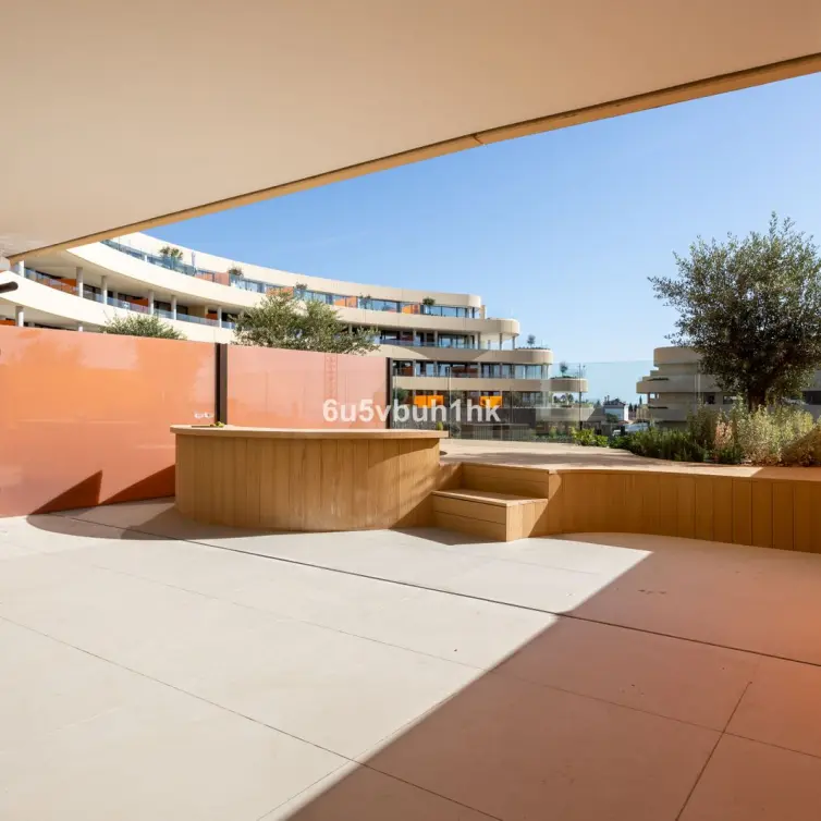 Sale of ground floor apartment in Fuengirola