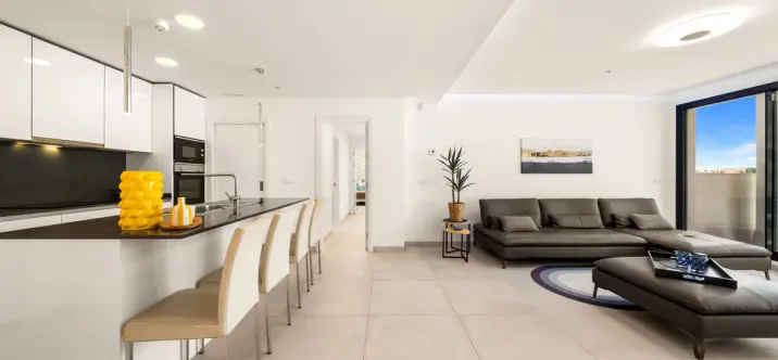 Sale of penthouse in Benahavís 2