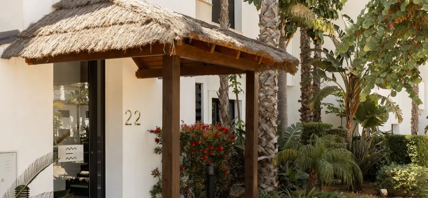 Продажа апартаментов на первом этаже в Estepona 4