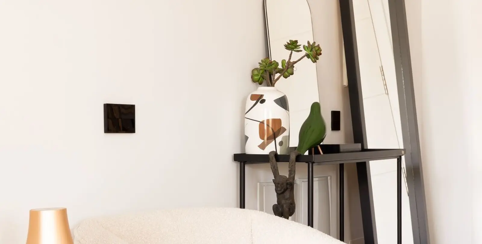 Sale of ground floor apartment in Estepona 10