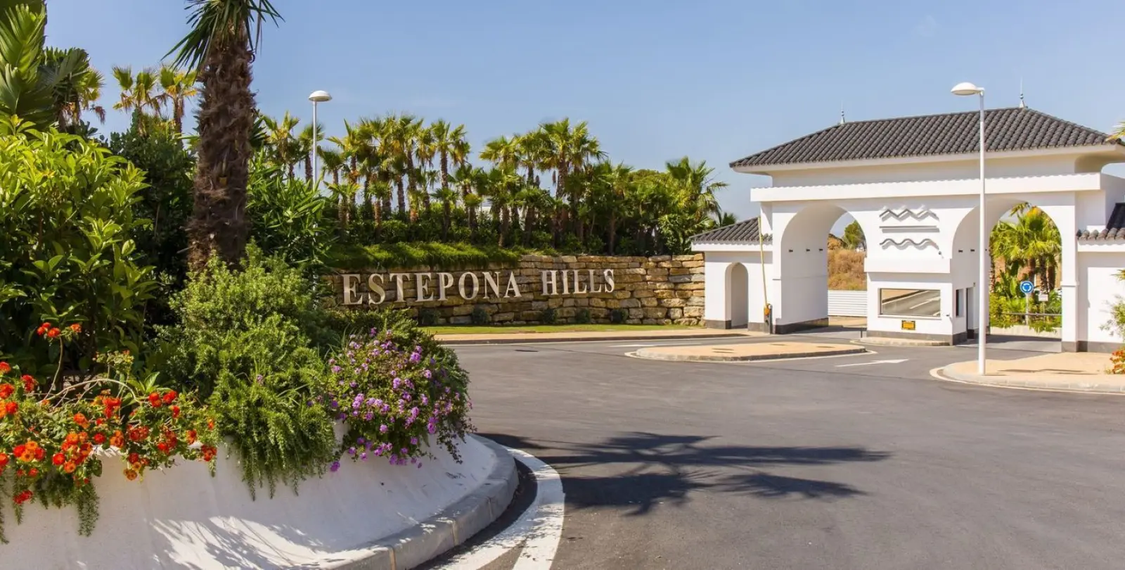 Sale of ground floor apartment in Estepona 35