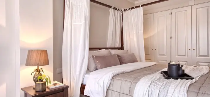 Sale of middle floor apartment in The Golden Mile 4