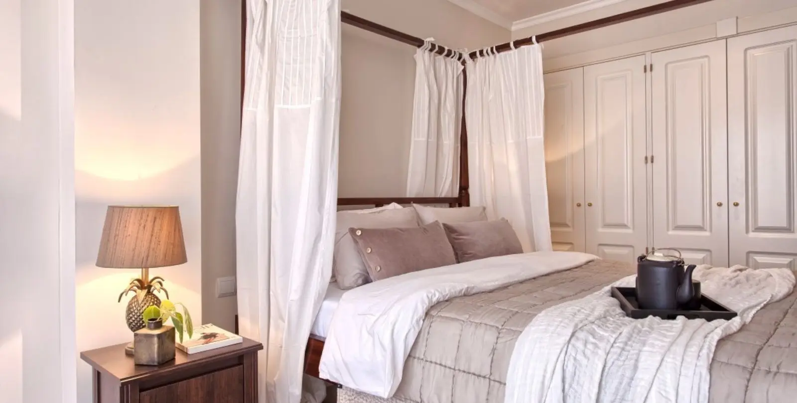 Venta de apartamento en planta media en The Golden Mile 5