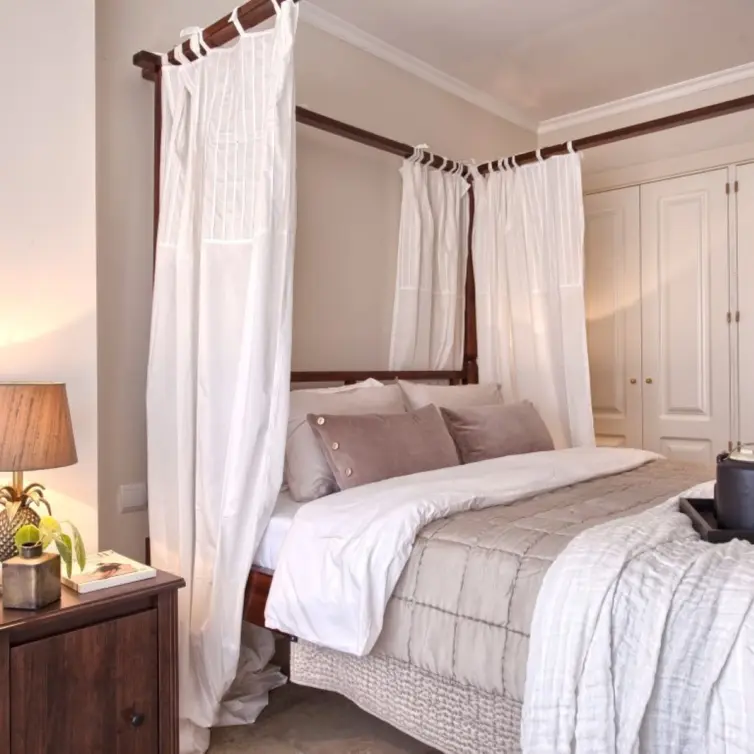 Sale of middle floor apartment in The Golden Mile
