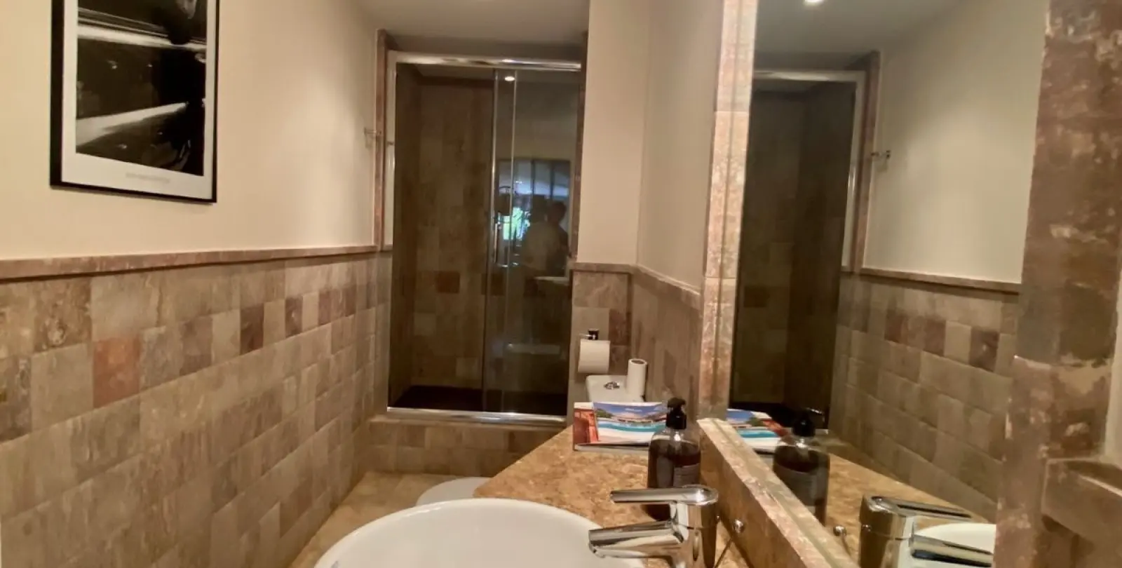Venta de apartamento en planta media en The Golden Mile 27