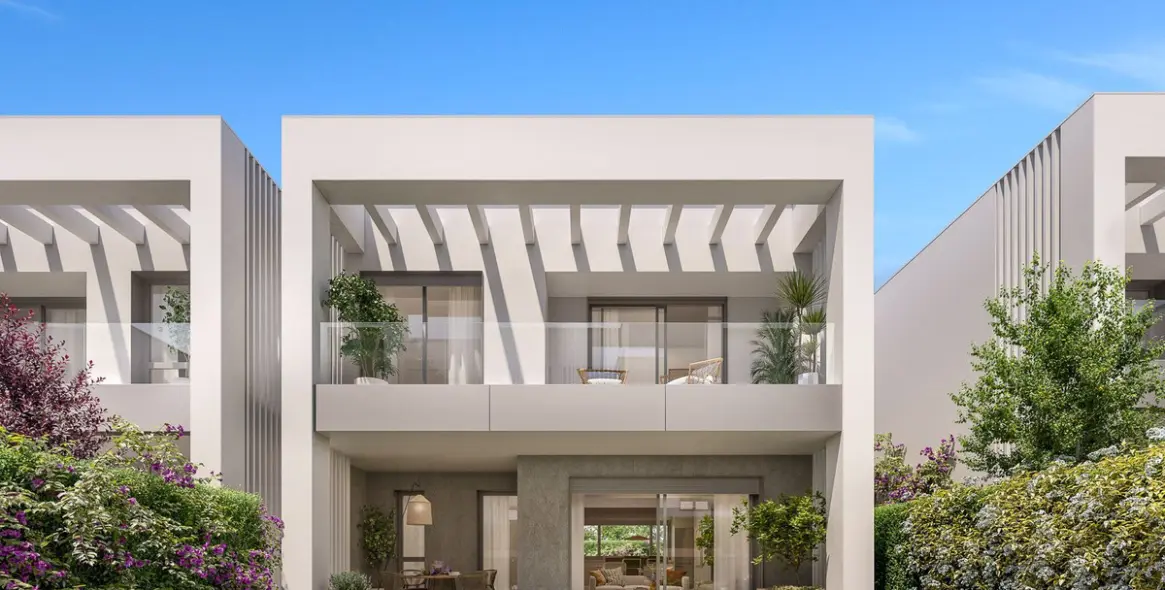 Sale of semi-detached house in Elviria 2