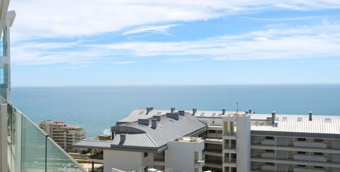 Sale of penthouse duplex in Fuengirola 17