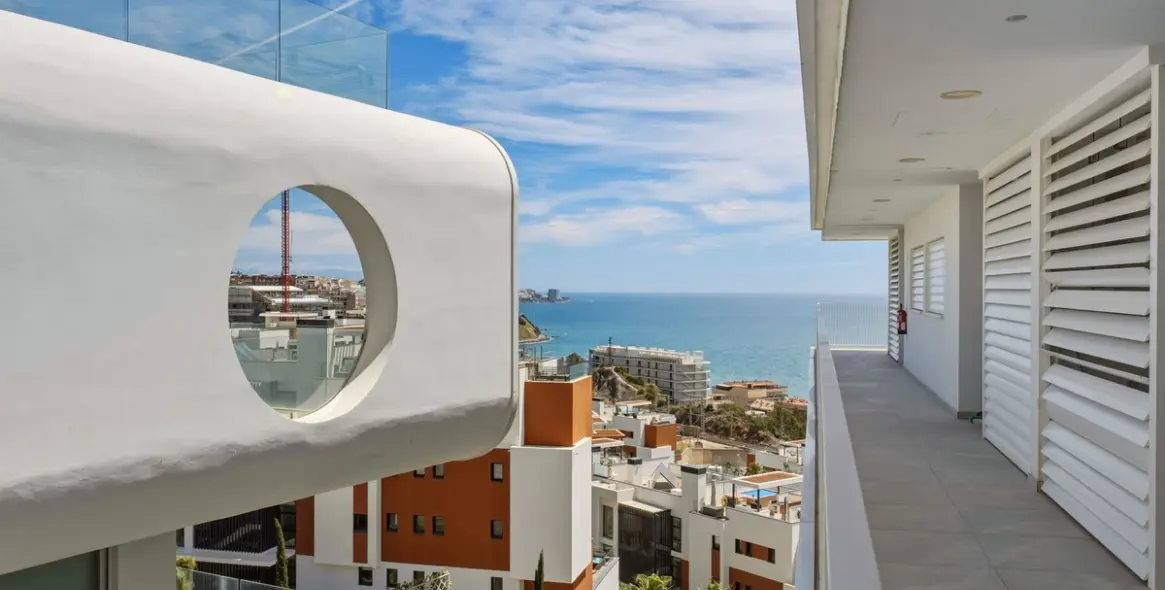 Sale of penthouse duplex in Fuengirola 18