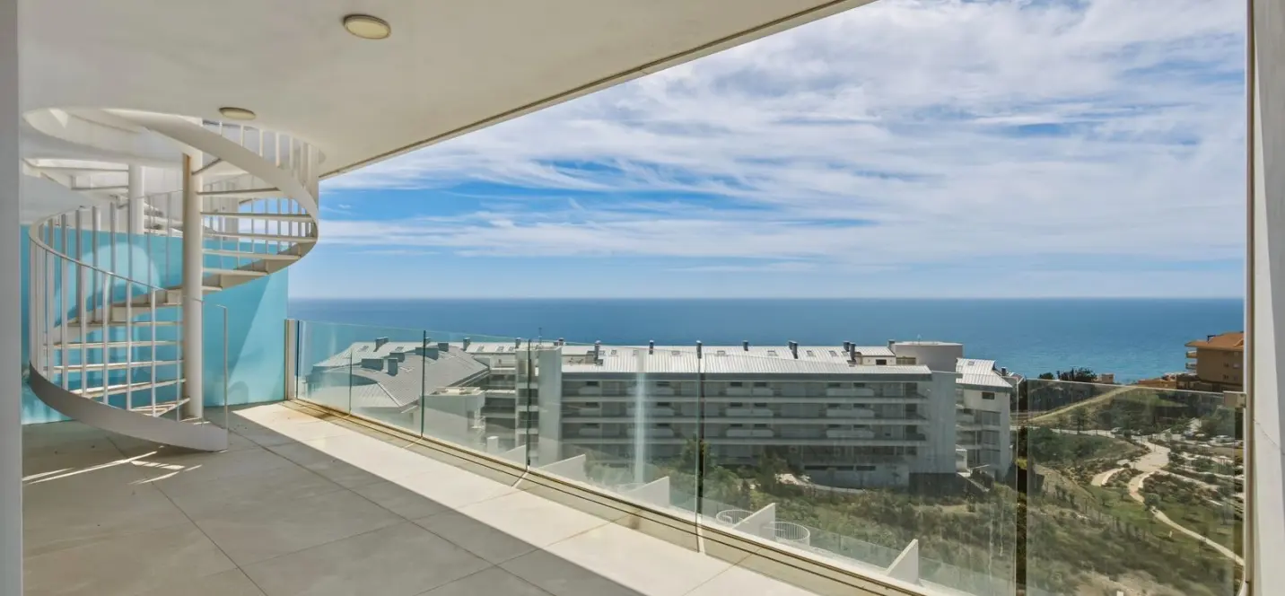 Venta de ático dúplex en Fuengirola 2