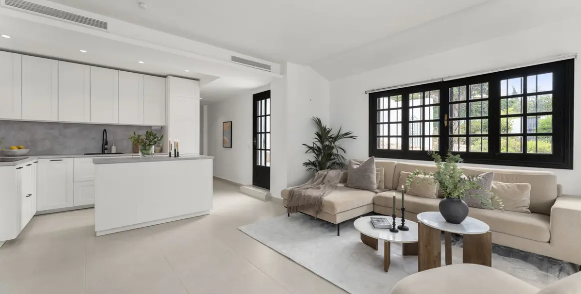 Sale of middle floor apartment in Nueva Andalucía 6