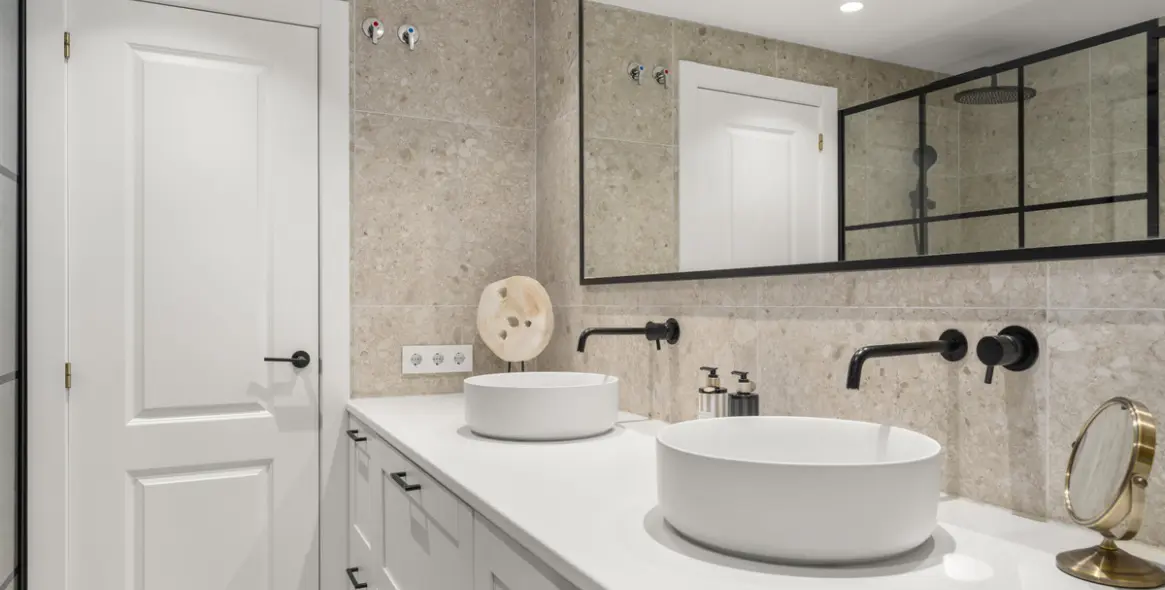 Sale of middle floor apartment in Nueva Andalucía 27