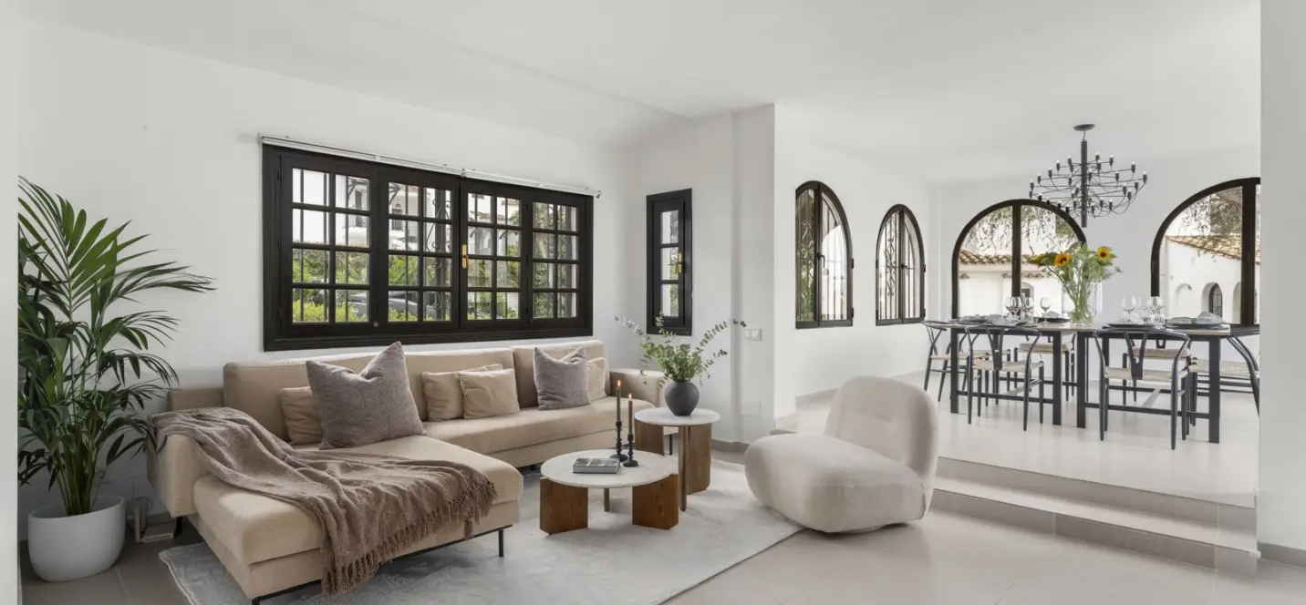 Venta de apartamento en planta media en Nueva Andalucía 0